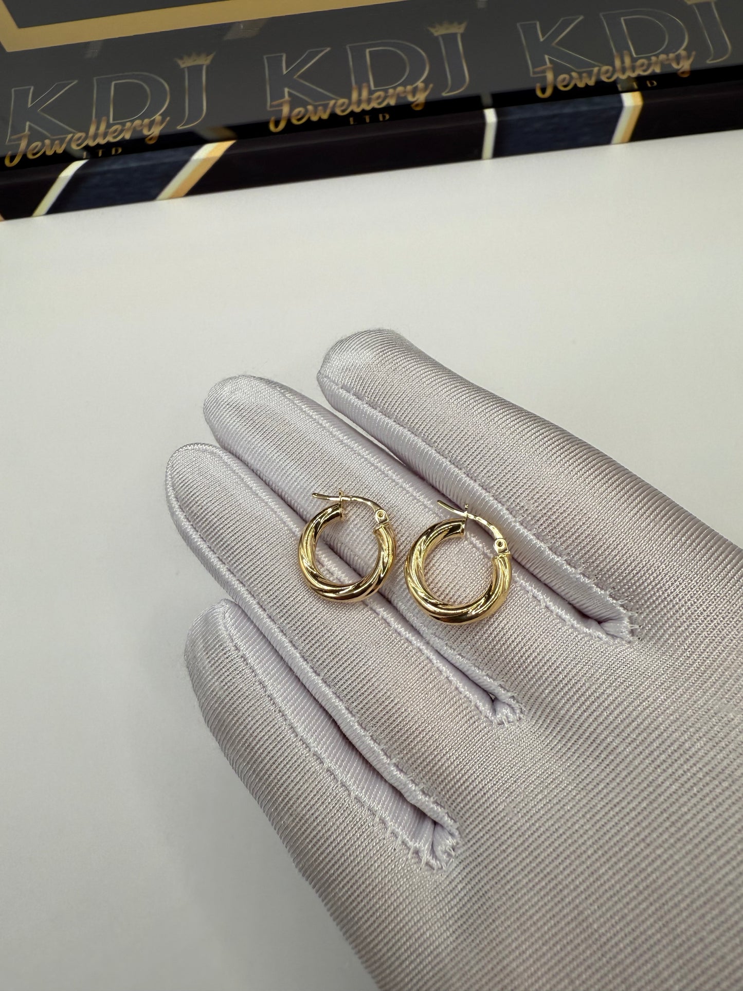 9ct Gold Twist hoops 1cm