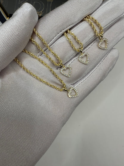 9ct Gold New heart necklace set.